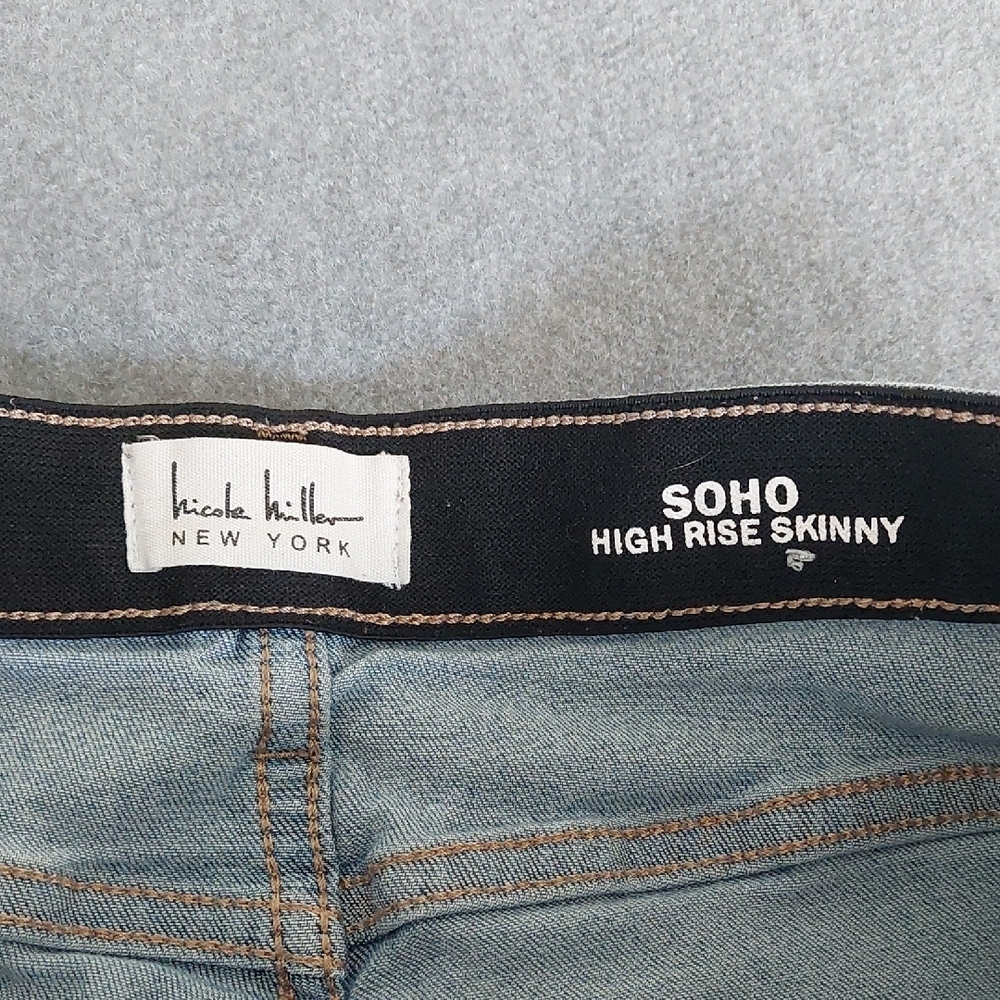 Nicole Miller NY Soho High Rise Skinny Jeans Distressed Light Wash Size 4 Stretc - Picture 2 of 7